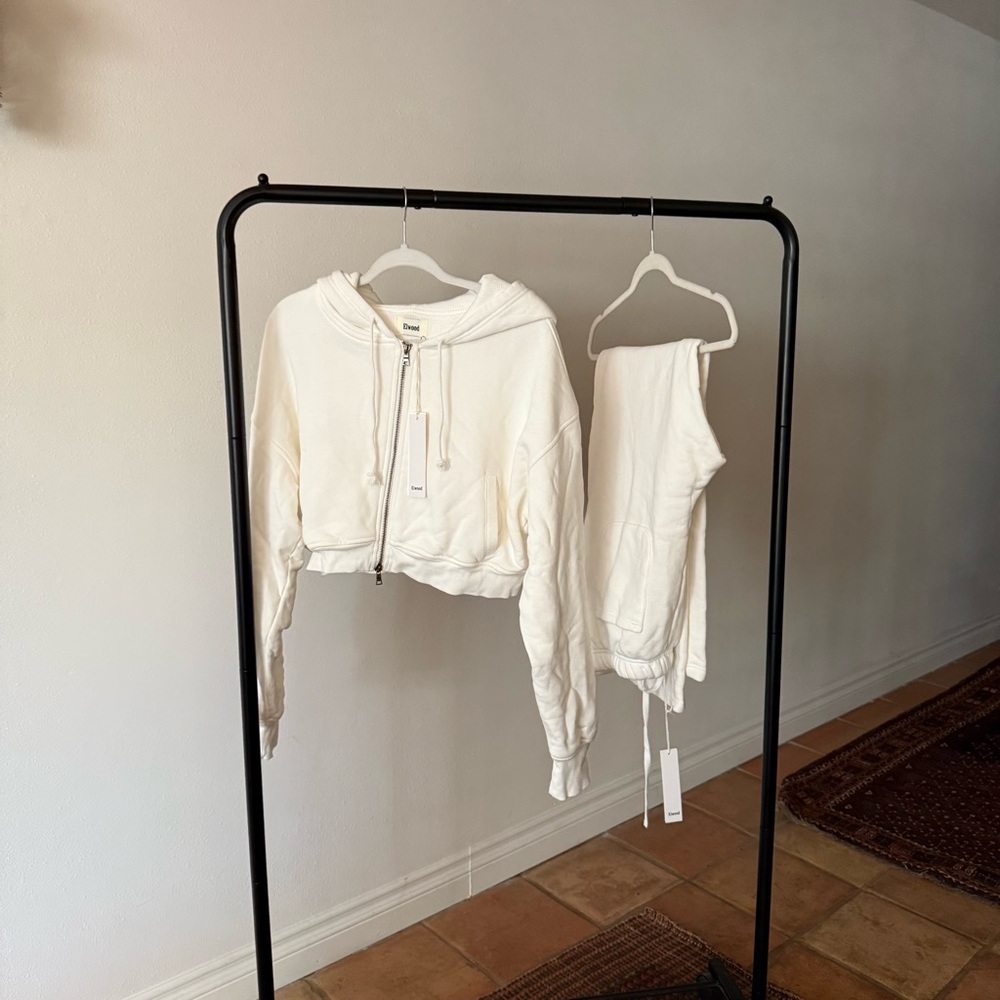 Elwood BabyDoll Crop Hoodie